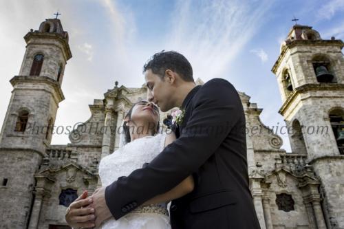 Photography of honeymoons, wedding anniversary and weddings (103)